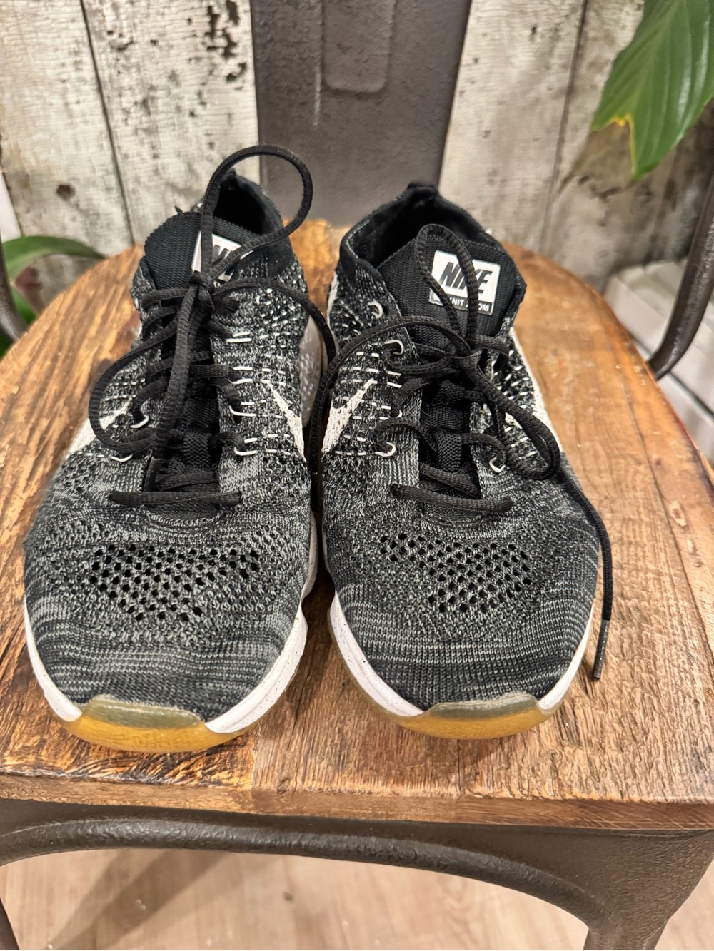 Nike Flyknit Zoom Agility Women’s 7.5 Black White 698616-001 Training Shoes